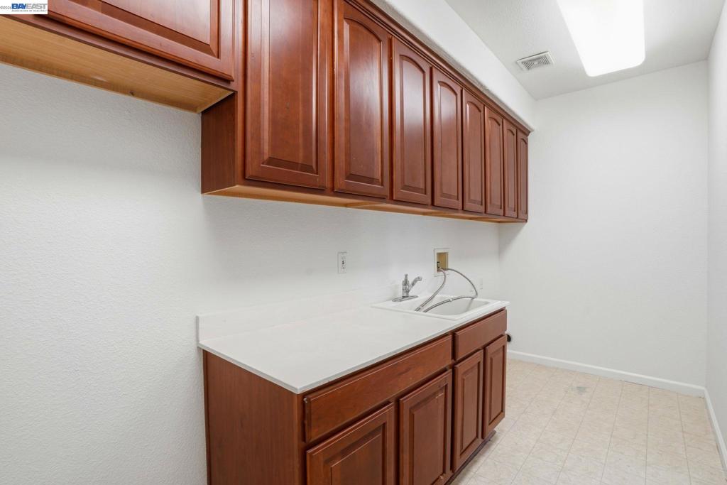 705 Iris Ct, Brentwood (CC), CA 94513