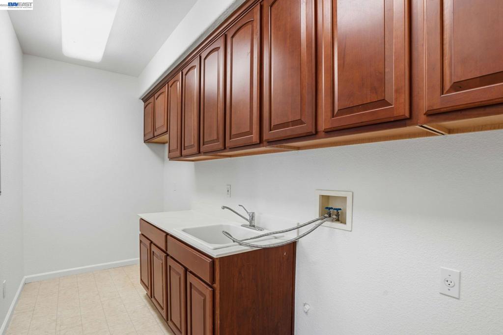 705 Iris Ct, Brentwood (CC), CA 94513