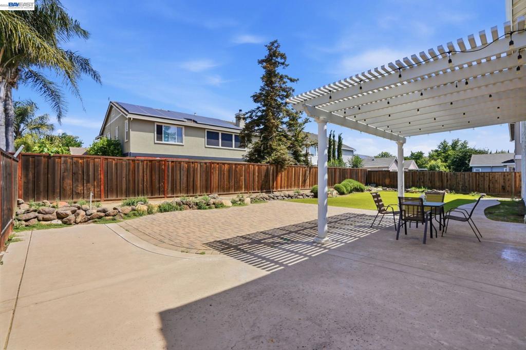 705 Iris Ct, Brentwood (CC), CA 94513