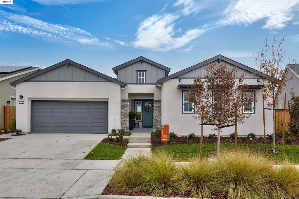 1371 Crescent Avenue, Manteca, CA 95336