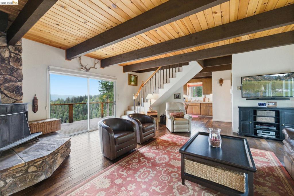 29965 Mariposa Drive, Cold Springs, CA 95335