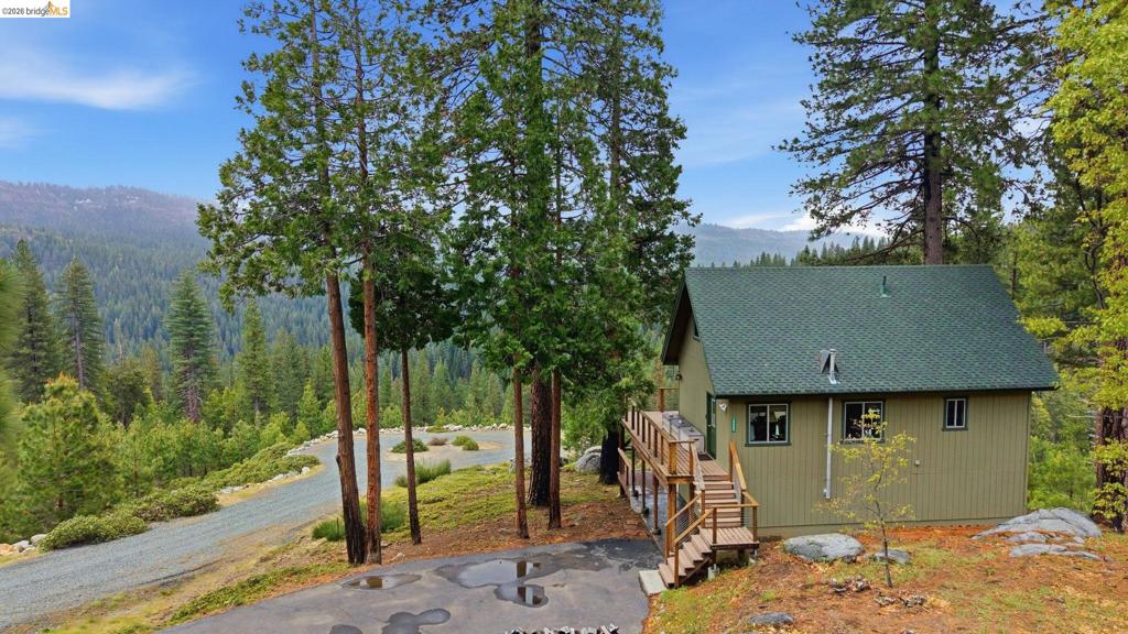 29965 Mariposa Drive, Cold Springs, CA 95335