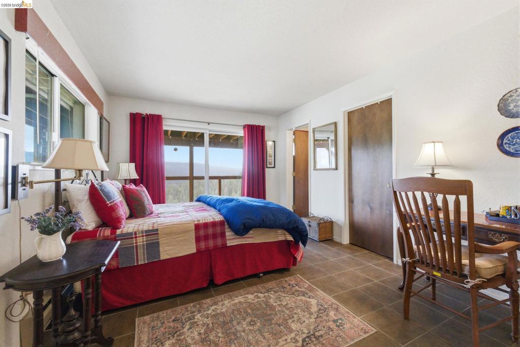 29965 Mariposa Drive, Cold Springs, CA 95335