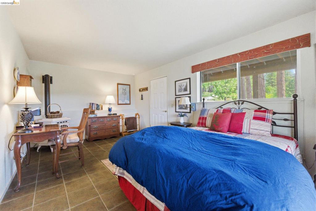 29965 Mariposa Drive, Cold Springs, CA 95335