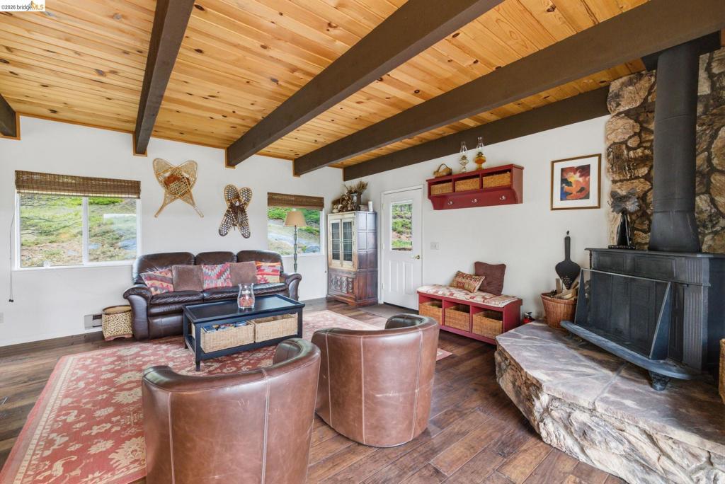 29965 Mariposa Drive, Cold Springs, CA 95335