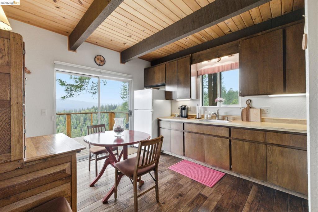 29965 Mariposa Drive, Cold Springs, CA 95335