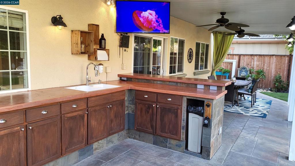 906 Scenic Ct, Brentwood (CC), CA 94513