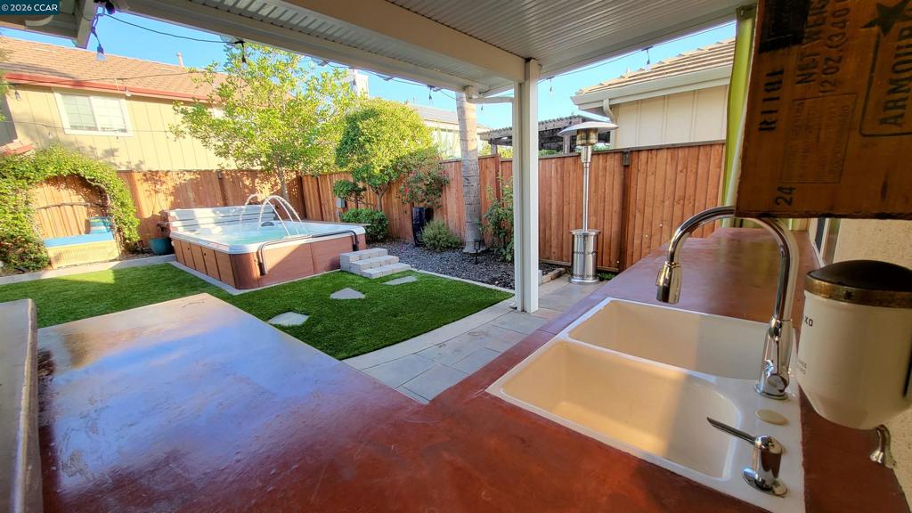 906 Scenic Ct, Brentwood (CC), CA 94513