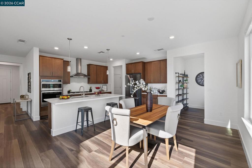 284 Bear Creek Dr, Brentwood (CC), CA 94513
