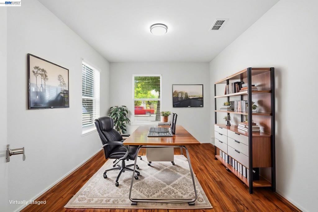 419 Pioneer Ave, Manteca, CA 95336