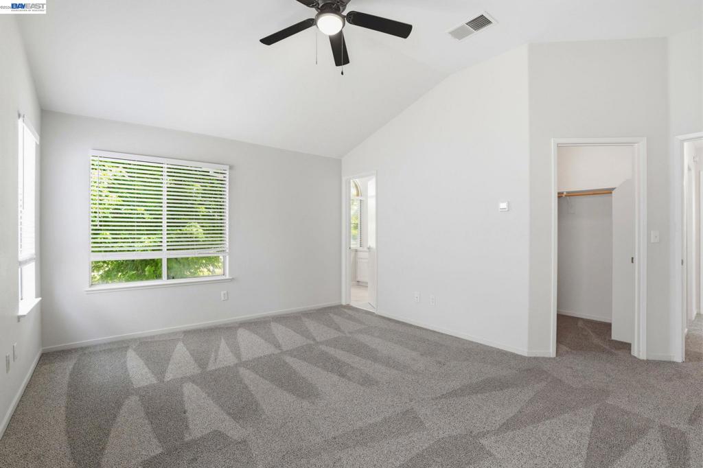 419 Pioneer Ave, Manteca, CA 95336
