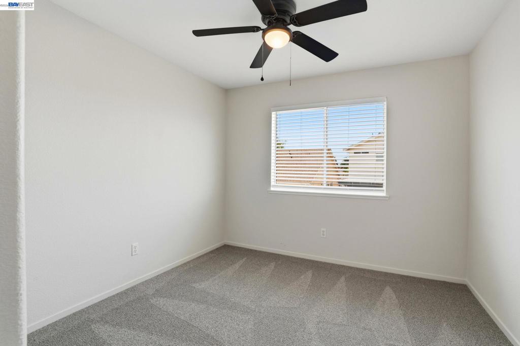 419 Pioneer Ave, Manteca, CA 95336