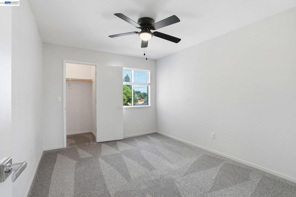 419 Pioneer Ave, Manteca, CA 95336