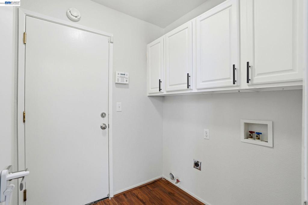 419 Pioneer Ave, Manteca, CA 95336