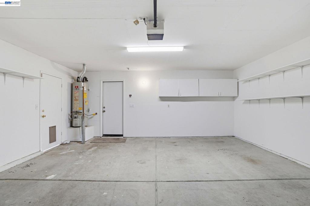 419 Pioneer Ave, Manteca, CA 95336