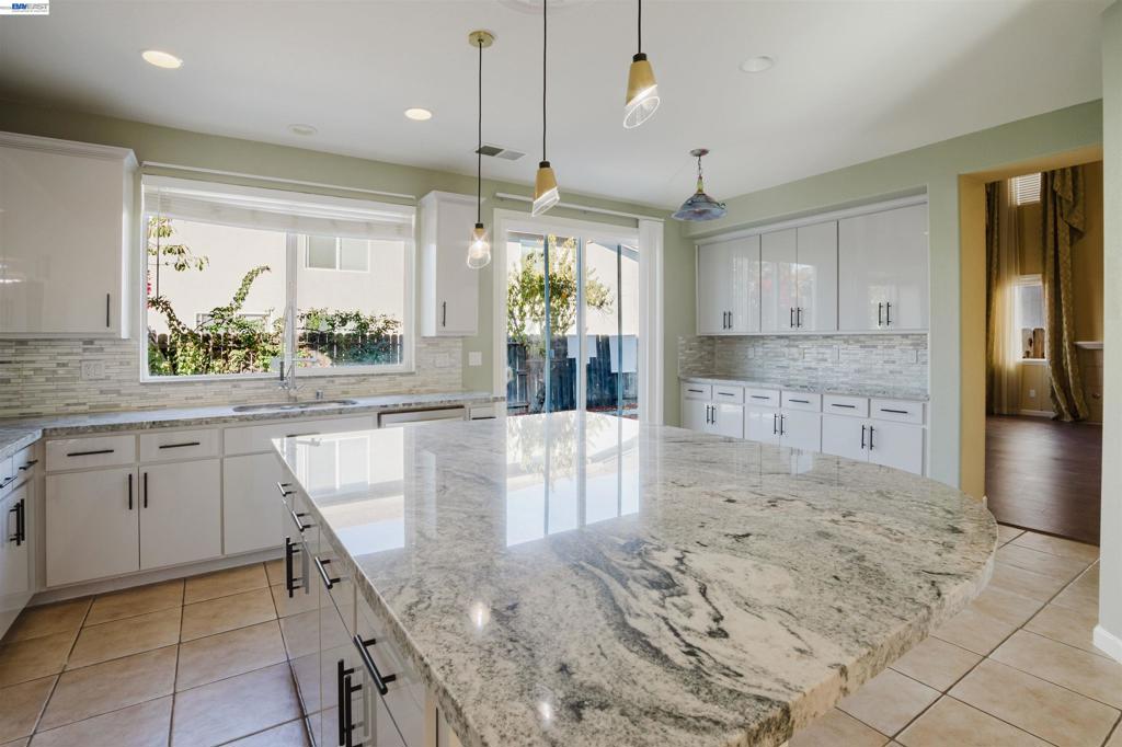 1459 Mesa Creek Dr, Patterson, CA 95363