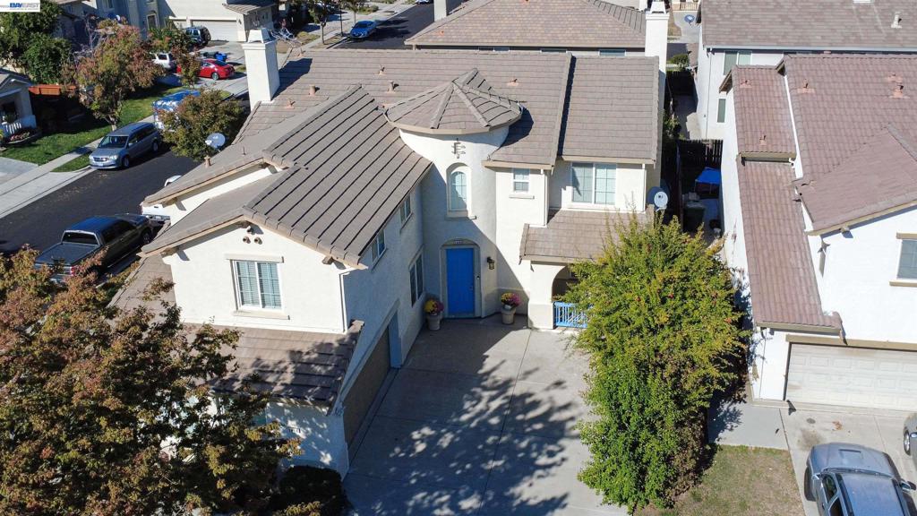 1459 Mesa Creek Dr, Patterson, CA 95363