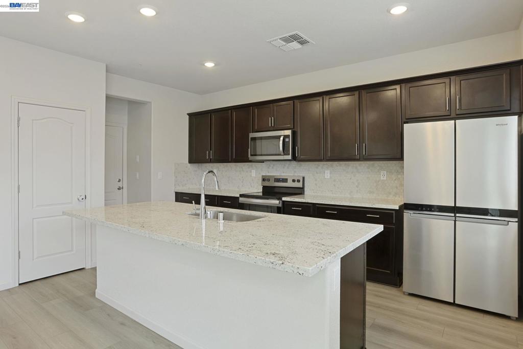 3046 Tinsley St, Manteca, CA 95337