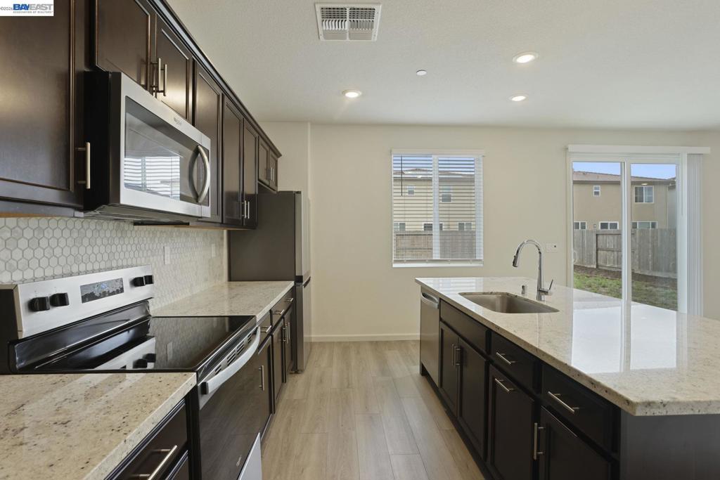 3046 Tinsley St, Manteca, CA 95337