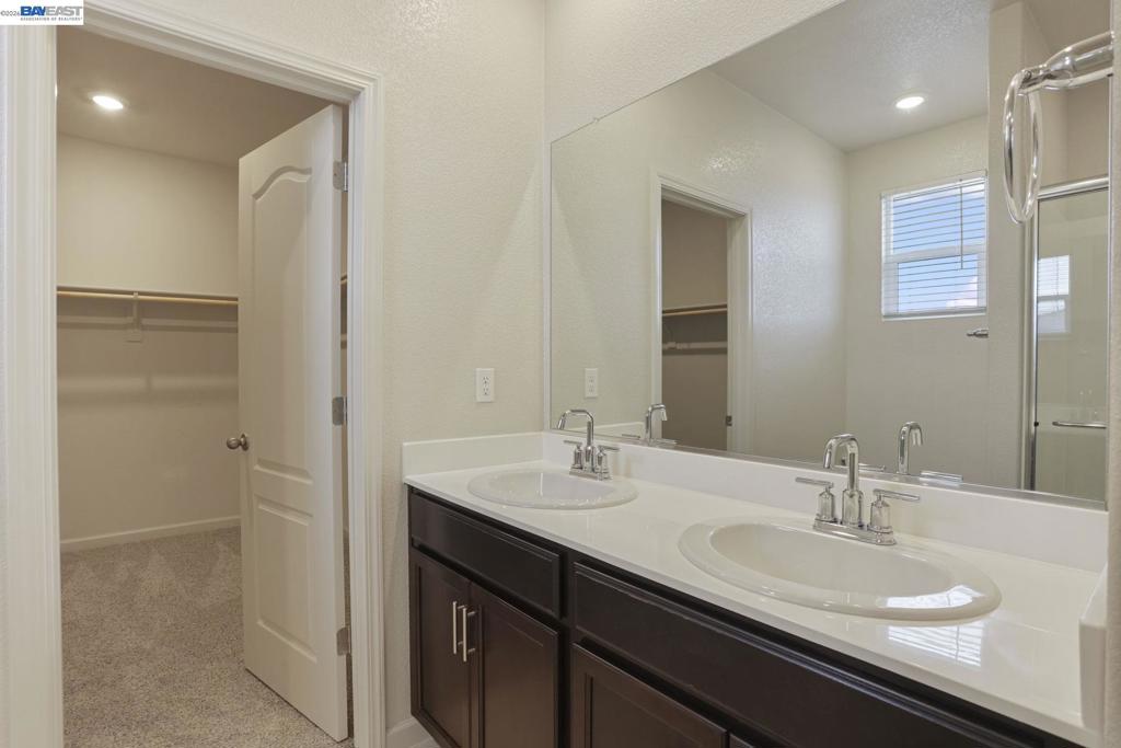 3046 Tinsley St, Manteca, CA 95337