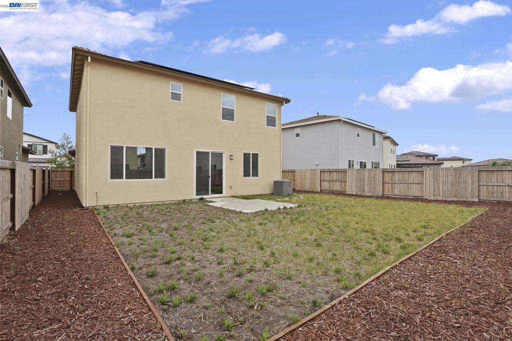 3046 Tinsley St, Manteca, CA 95337