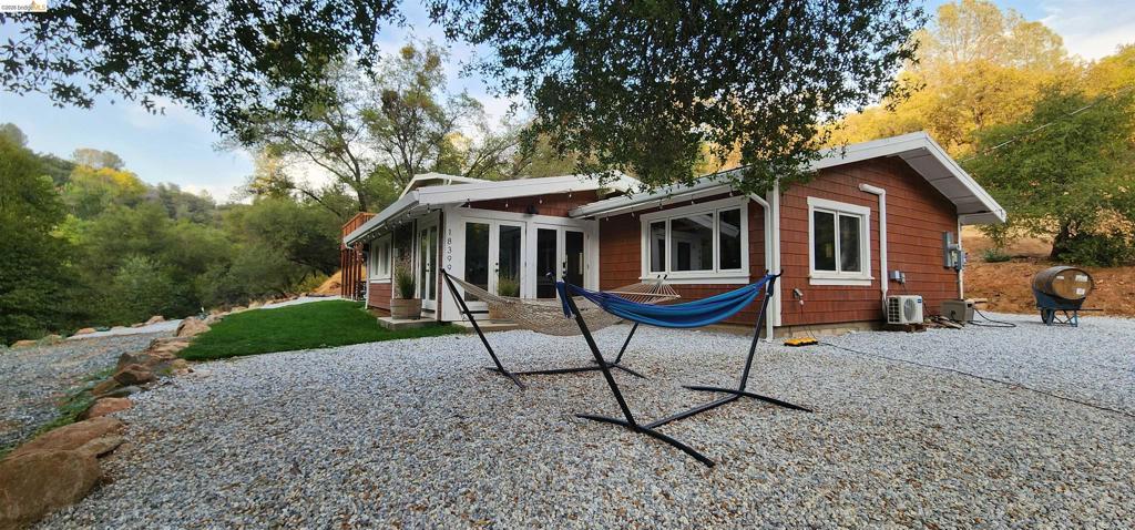18399 Lime Kiln Rd., Sonora, CA 95370-8788