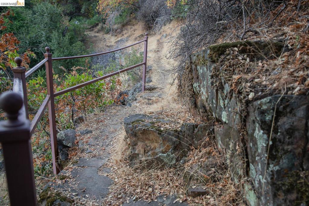 18399 Lime Kiln Rd., Sonora, CA 95370-8788