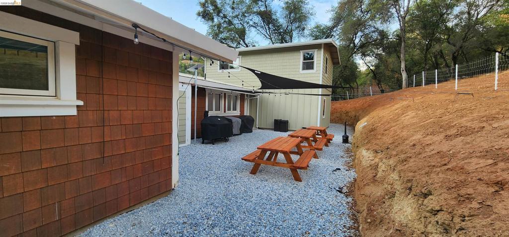 18399 Lime Kiln Rd., Sonora, CA 95370-8788