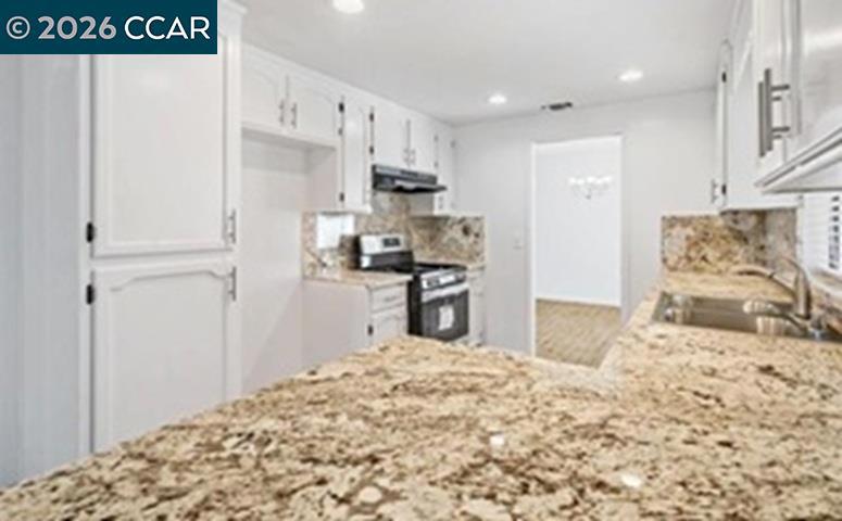 1272 Eastridge Pl, Manteca, CA 95336