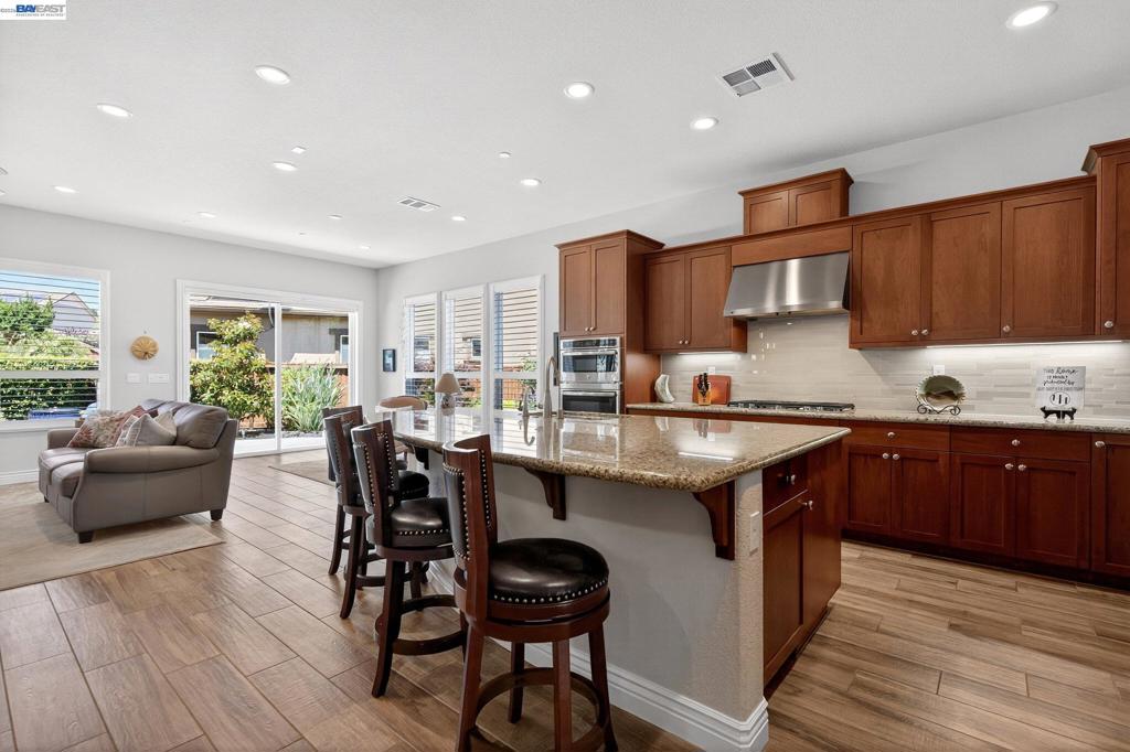 2105 RIOJA WAY, Brentwood (CC), CA 94513