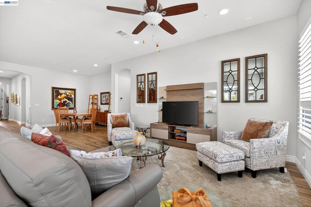 2105 RIOJA WAY, Brentwood (CC), CA 94513