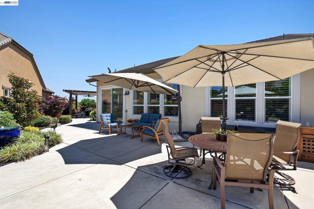 2105 RIOJA WAY, Brentwood (CC), CA 94513