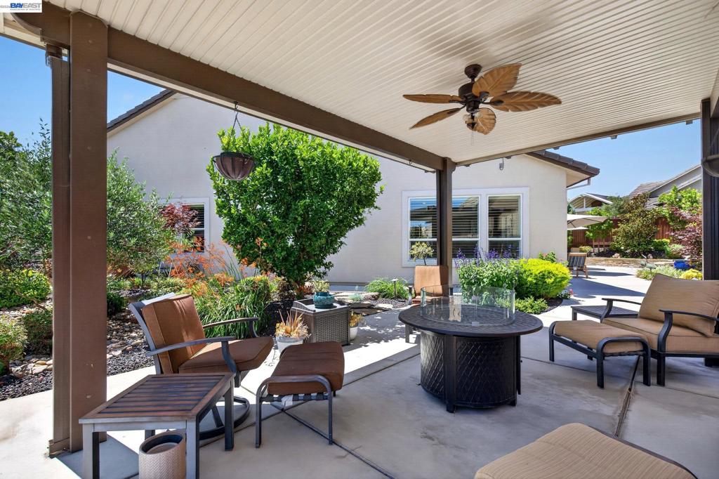 2105 RIOJA WAY, Brentwood (CC), CA 94513