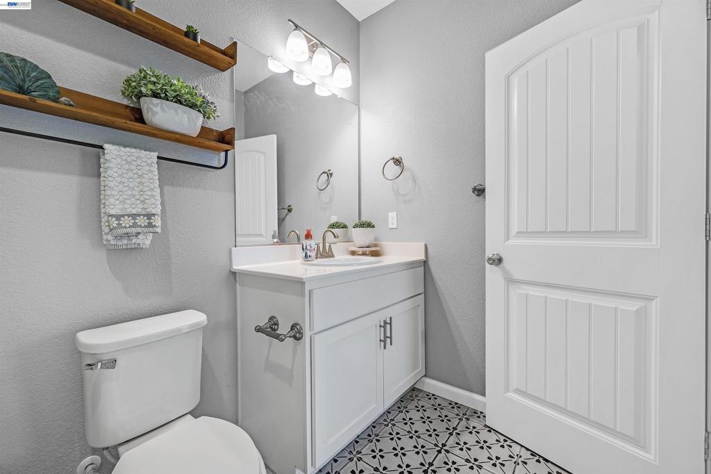 1589 Friendly Street, Manteca, CA 95337