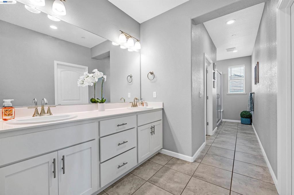 1589 Friendly Street, Manteca, CA 95337