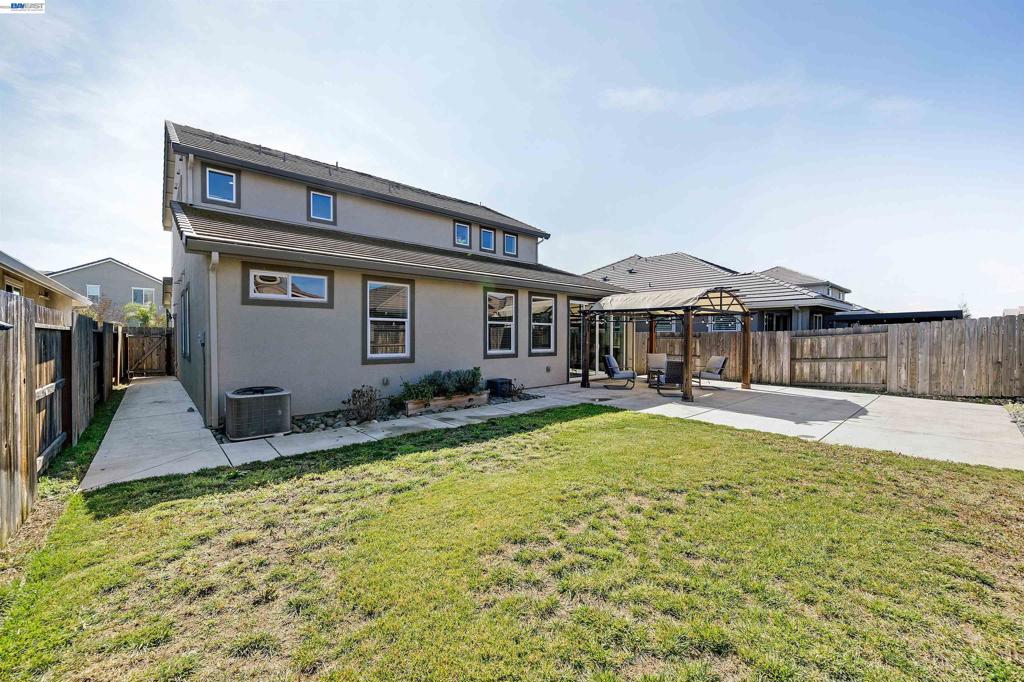 1589 Friendly Street, Manteca, CA 95337