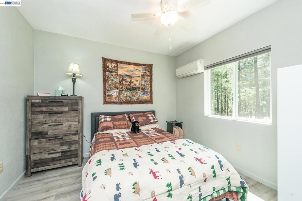 1371 Eagle Creek Loop Rd, Coffee, CA 96091