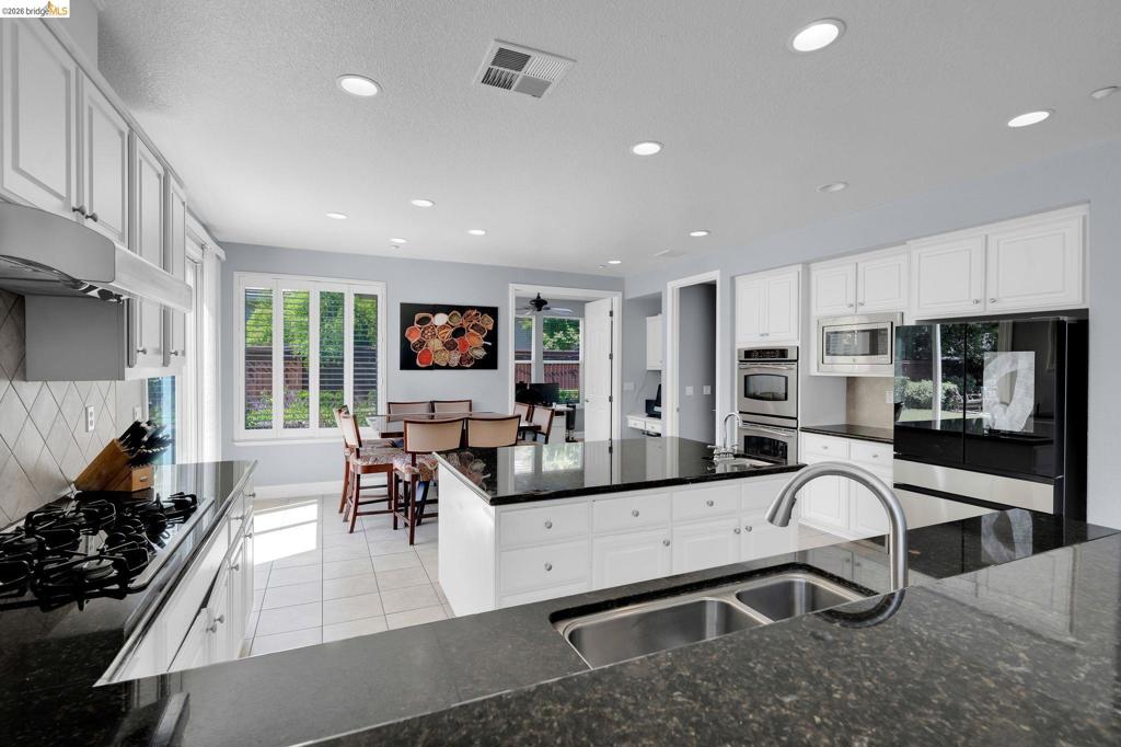 1858 Alexander Way, Brentwood (CC), CA 94513