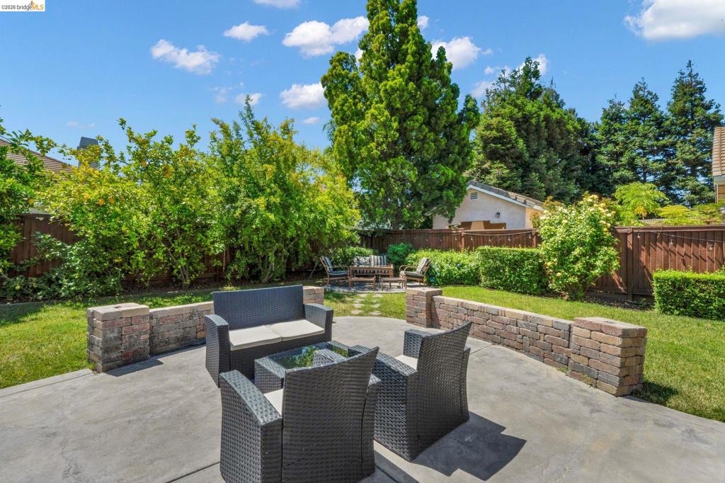1858 Alexander Way, Brentwood (CC), CA 94513