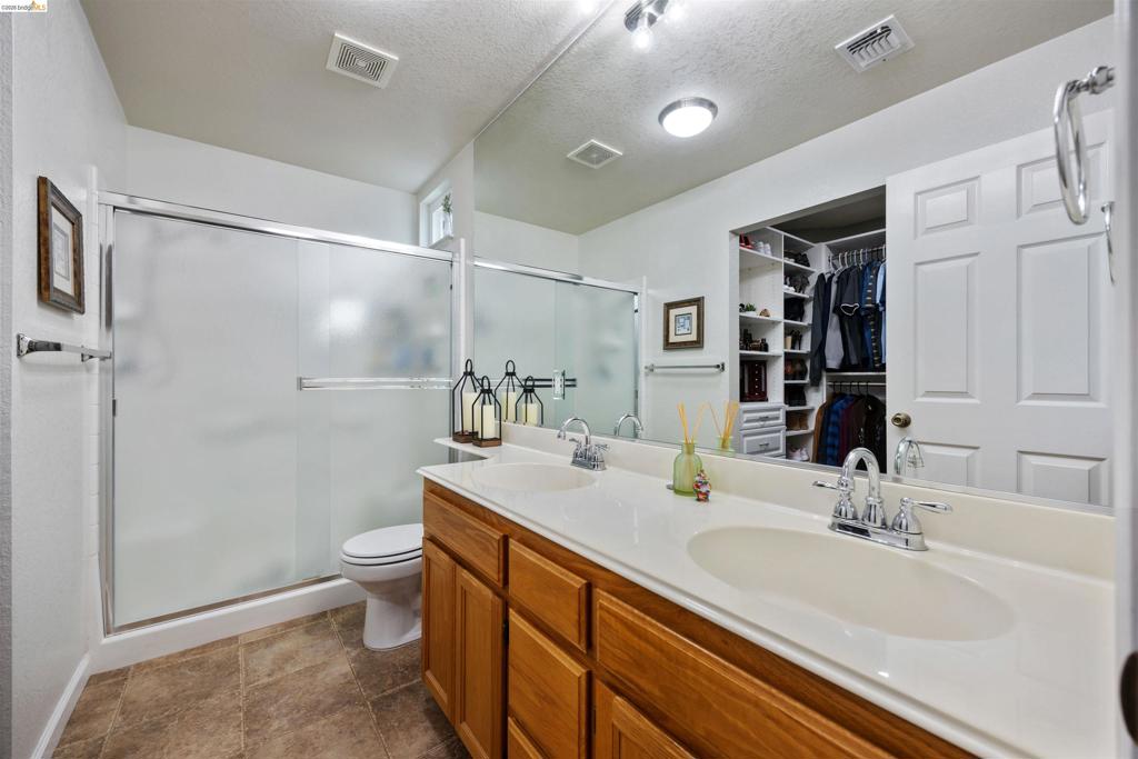 1821 Bumgardner Court, Modesto, CA 95355