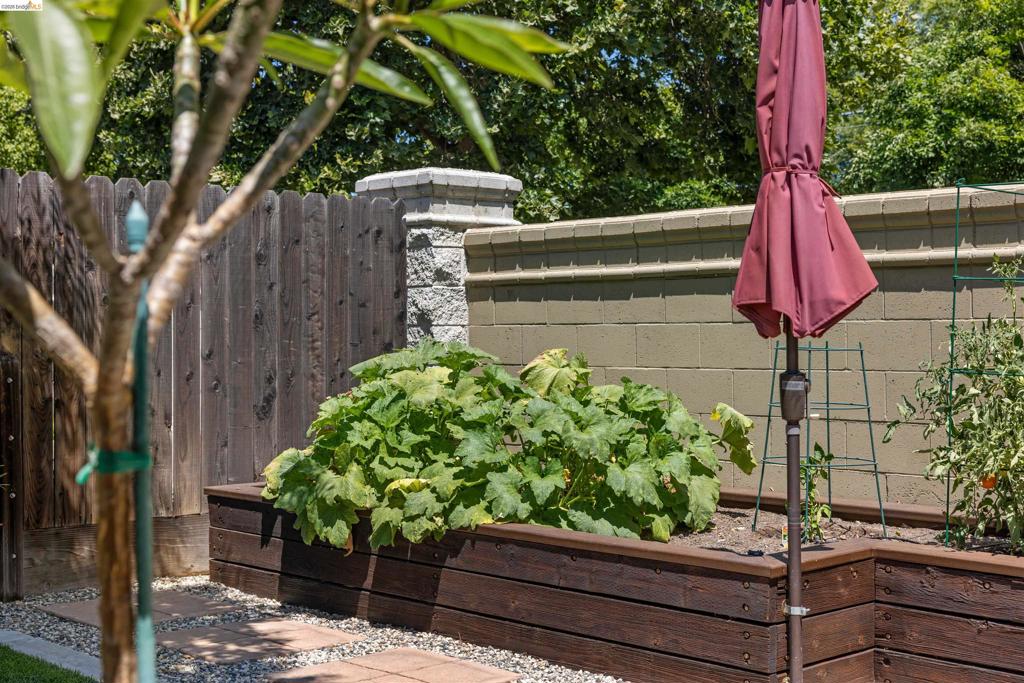 1821 Bumgardner Court, Modesto, CA 95355