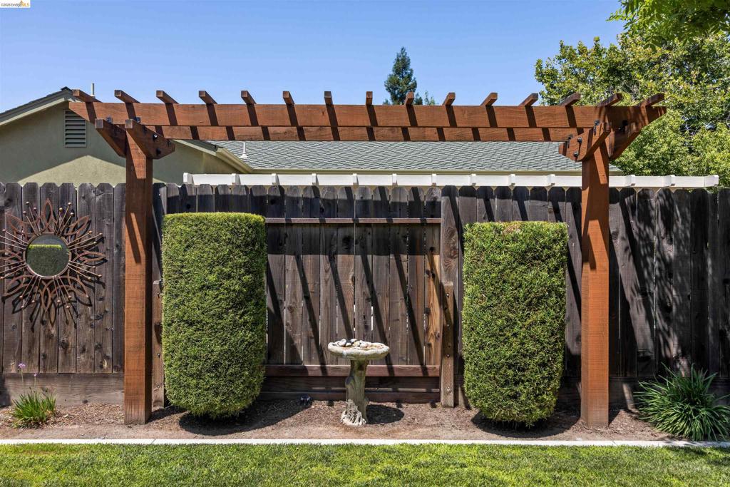 1821 Bumgardner Court, Modesto, CA 95355