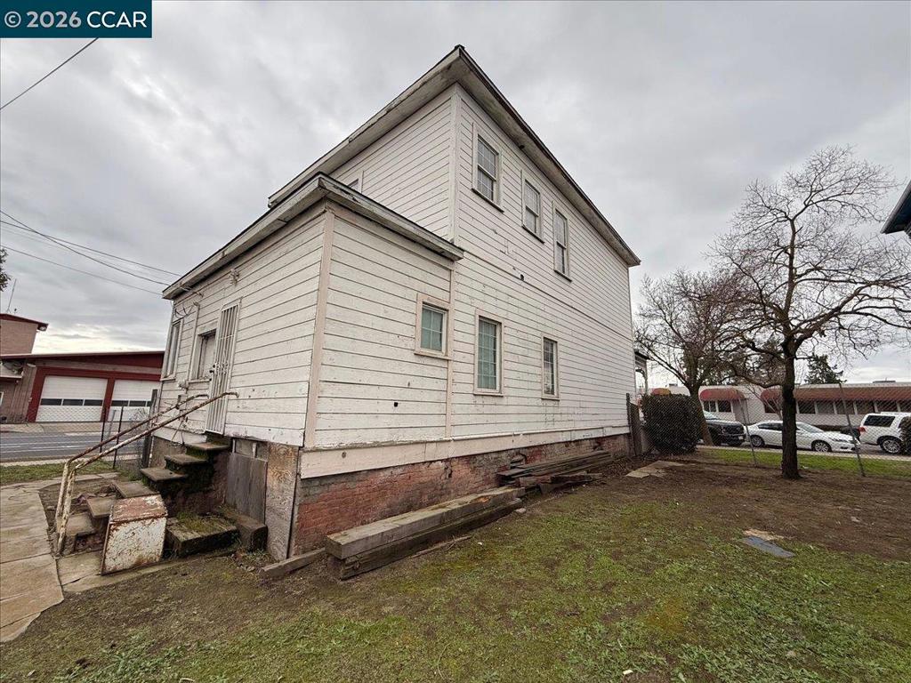 161 S 3Rd Ave, Oakdale, CA 95361