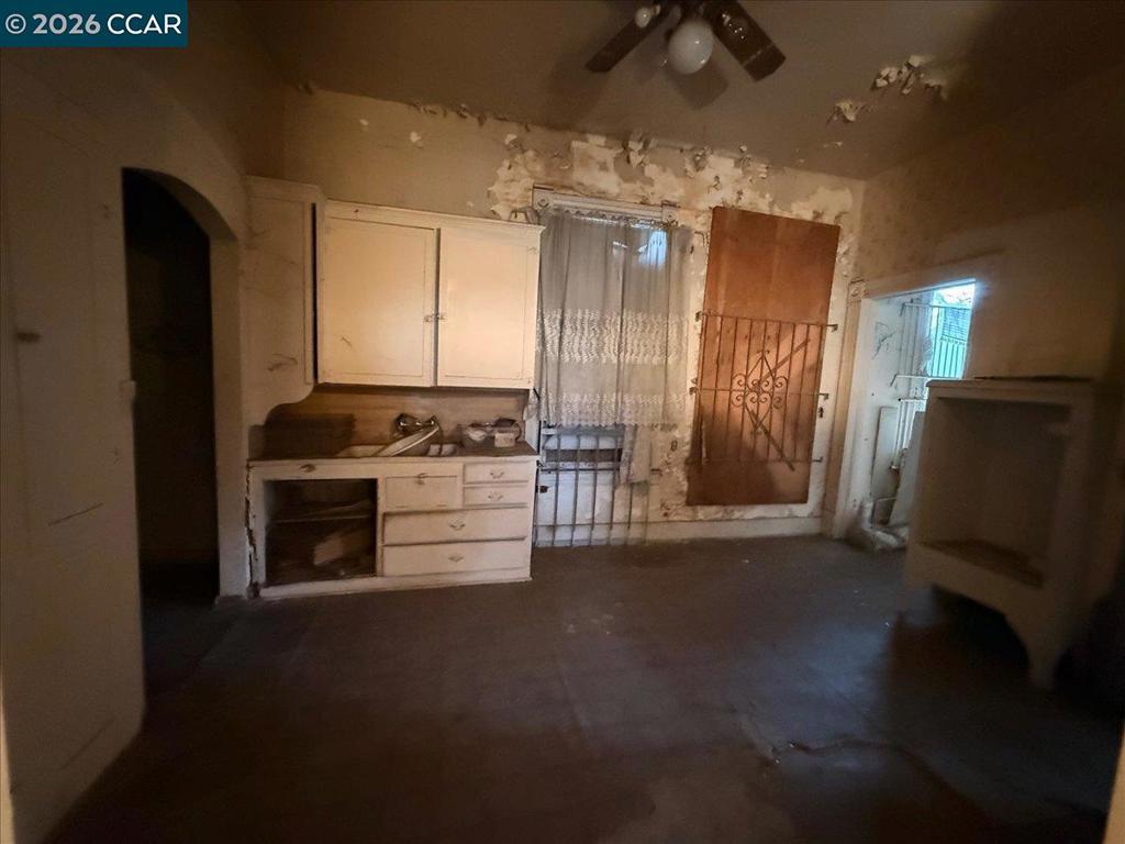 161 S 3Rd Ave, Oakdale, CA 95361