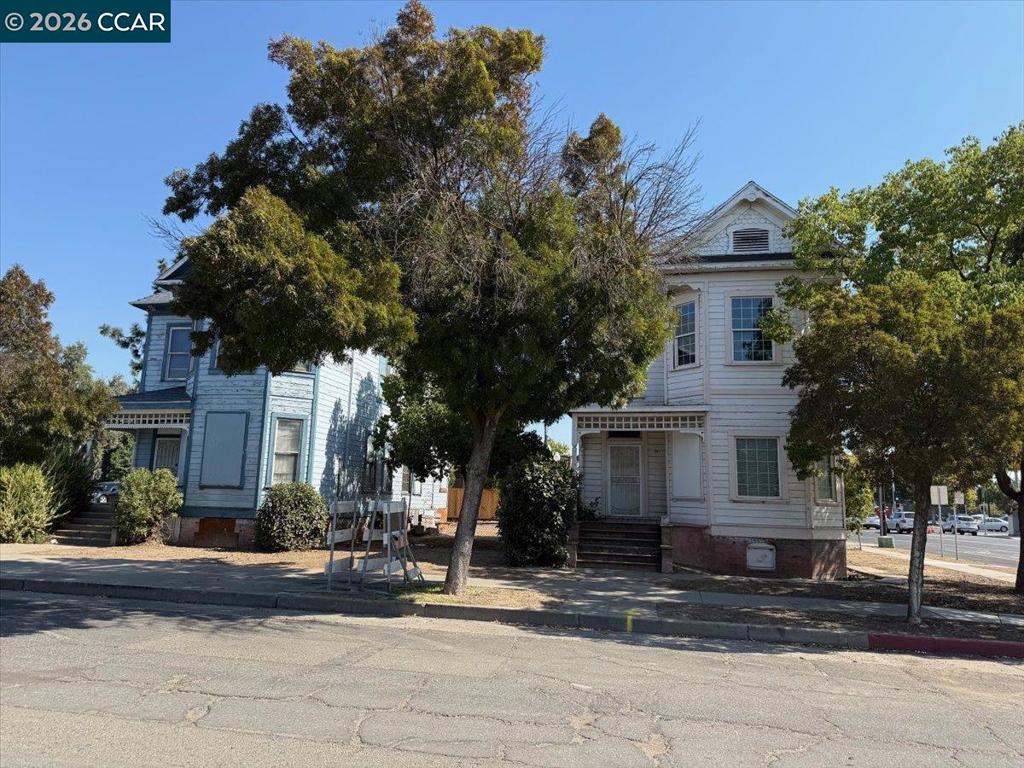161 S 3Rd Ave, Oakdale, CA 95361