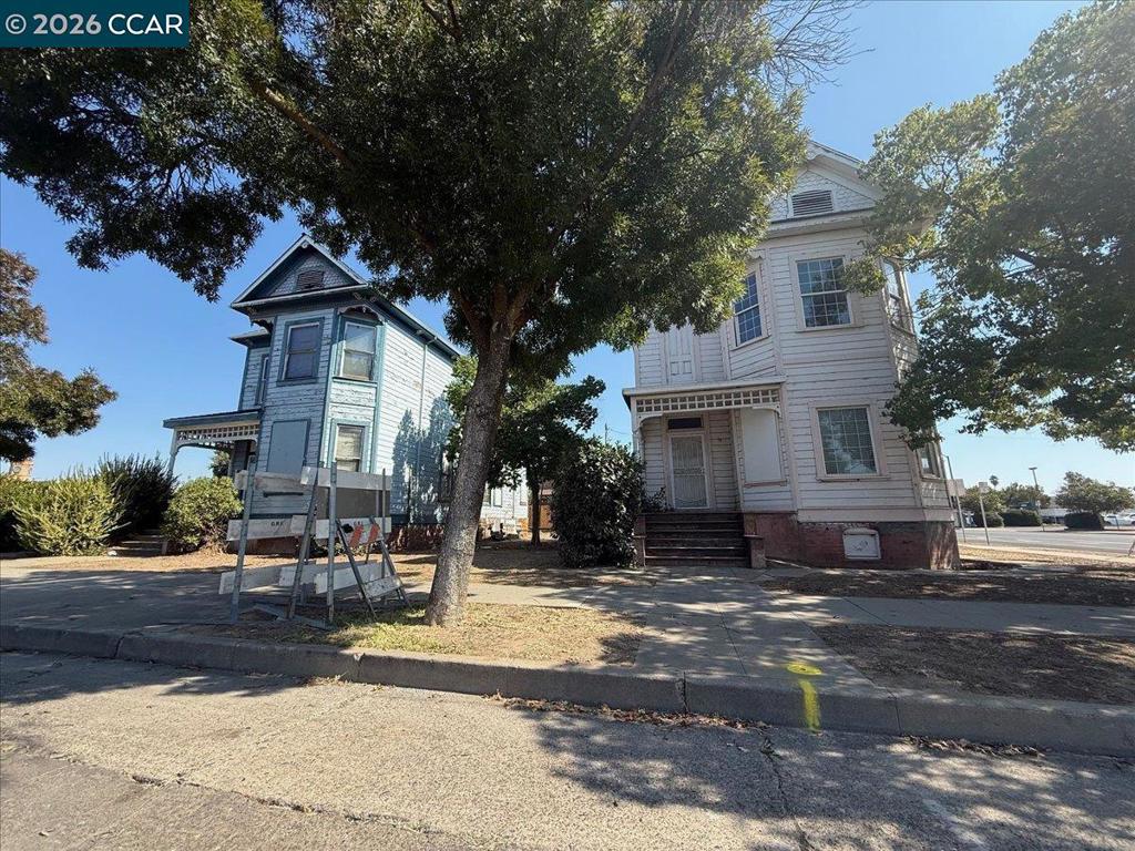 161 S 3Rd Ave, Oakdale, CA 95361