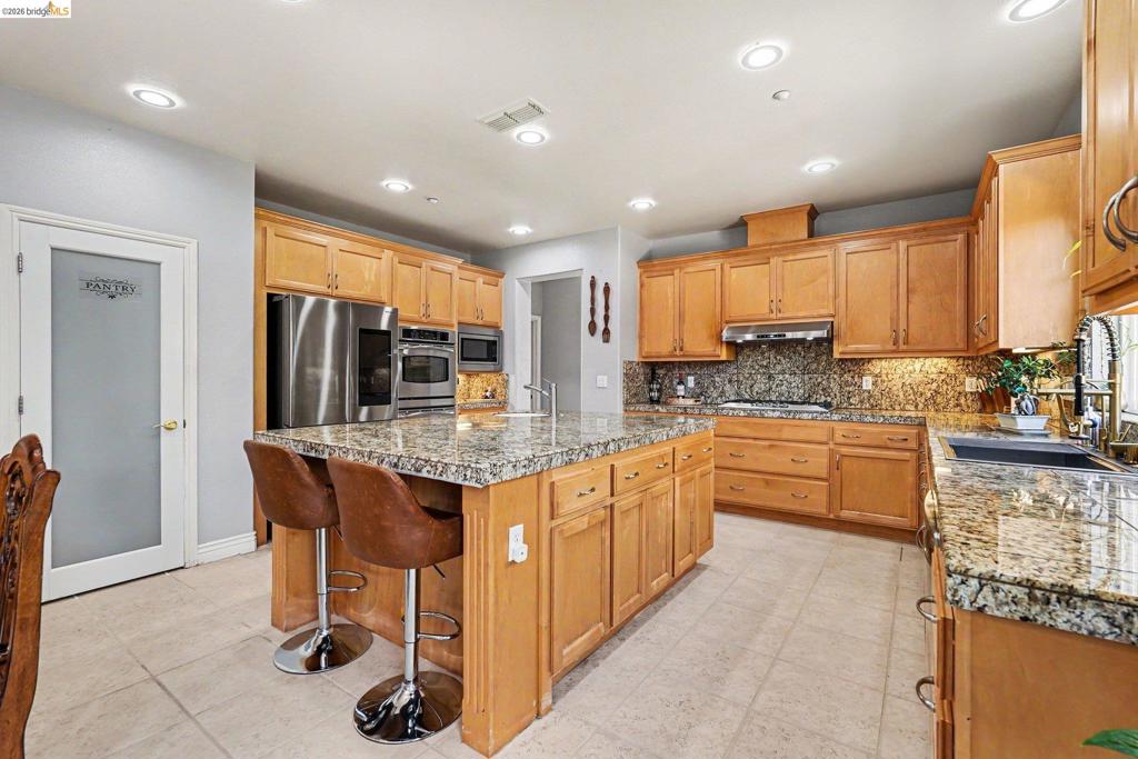 1637 Lillian St, Brentwood (CC), CA 94513
