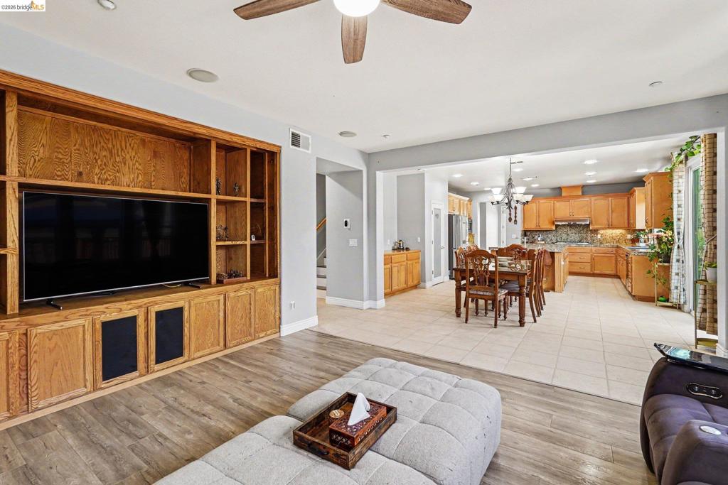 1637 Lillian St, Brentwood (CC), CA 94513