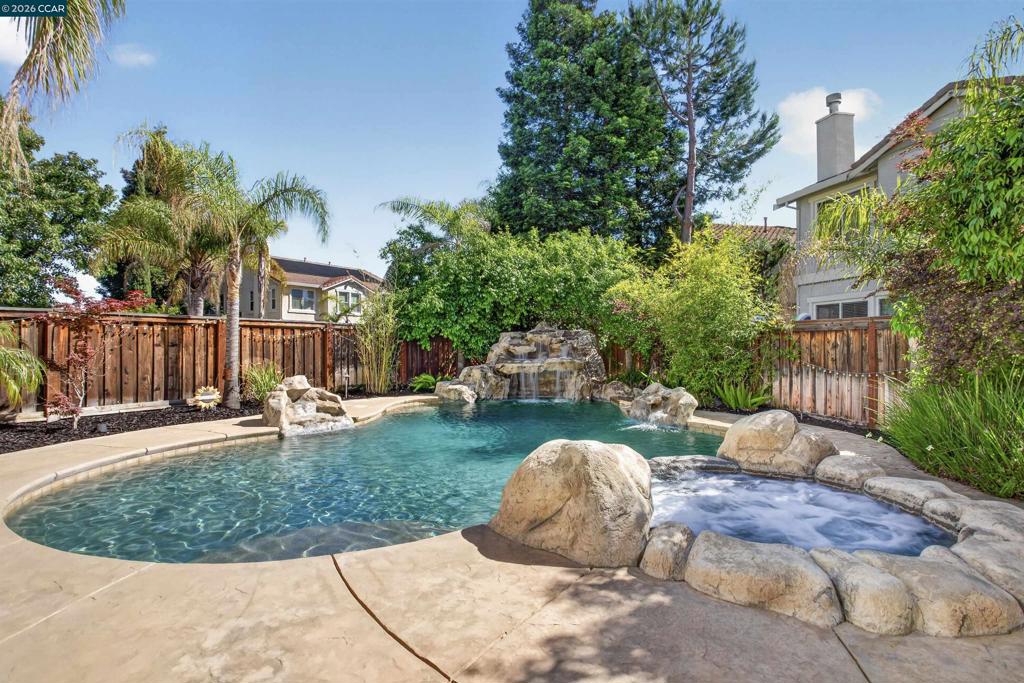 858 Lindrick Ct, Brentwood (CC), CA 94513