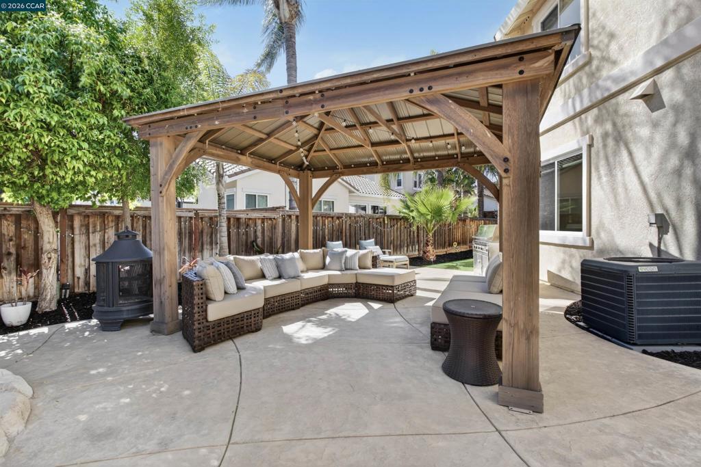 858 Lindrick Ct, Brentwood (CC), CA 94513